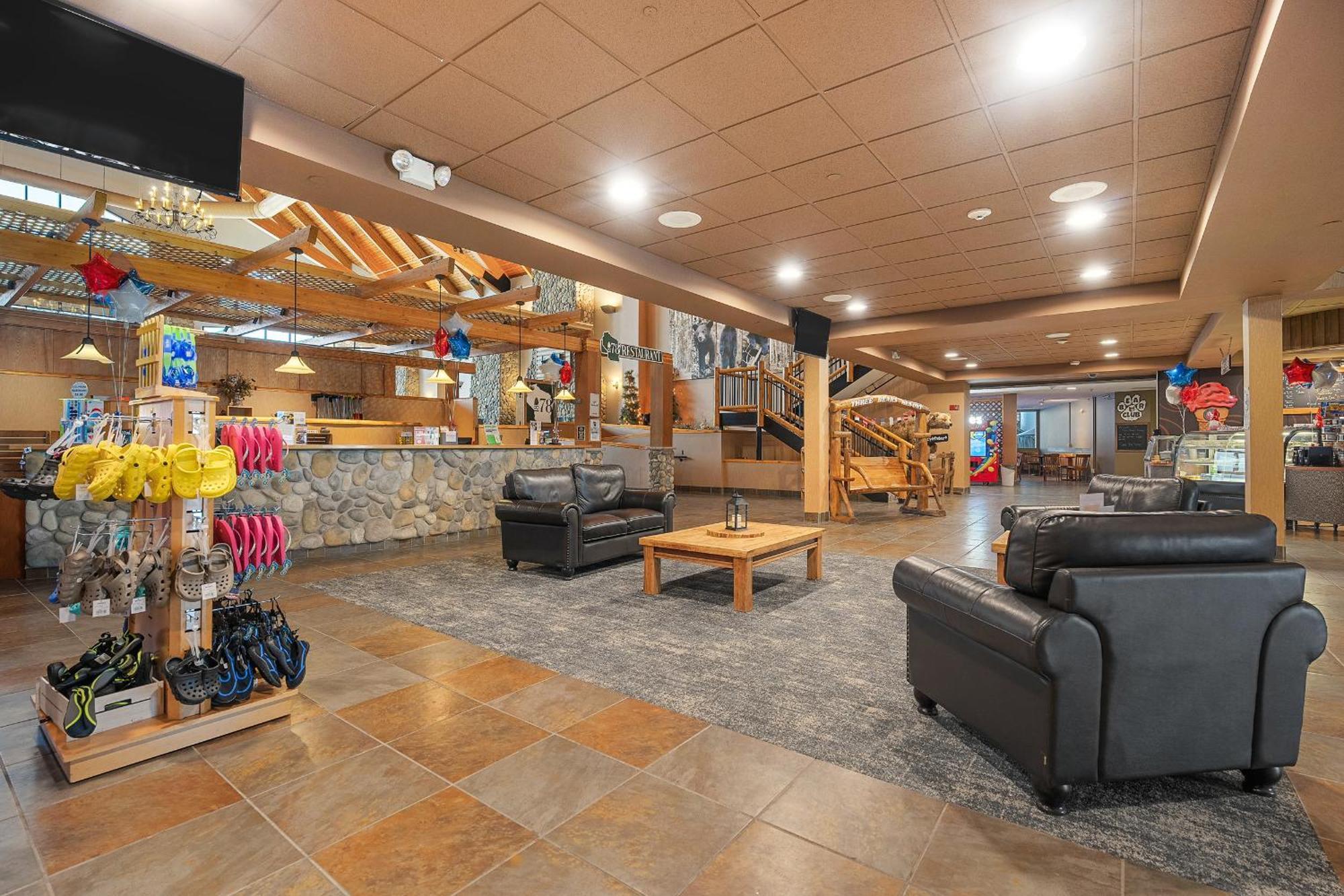 Three Bears Resort Waterpark Near Tomah Ascend Collection Warrens ภายนอก รูปภาพ