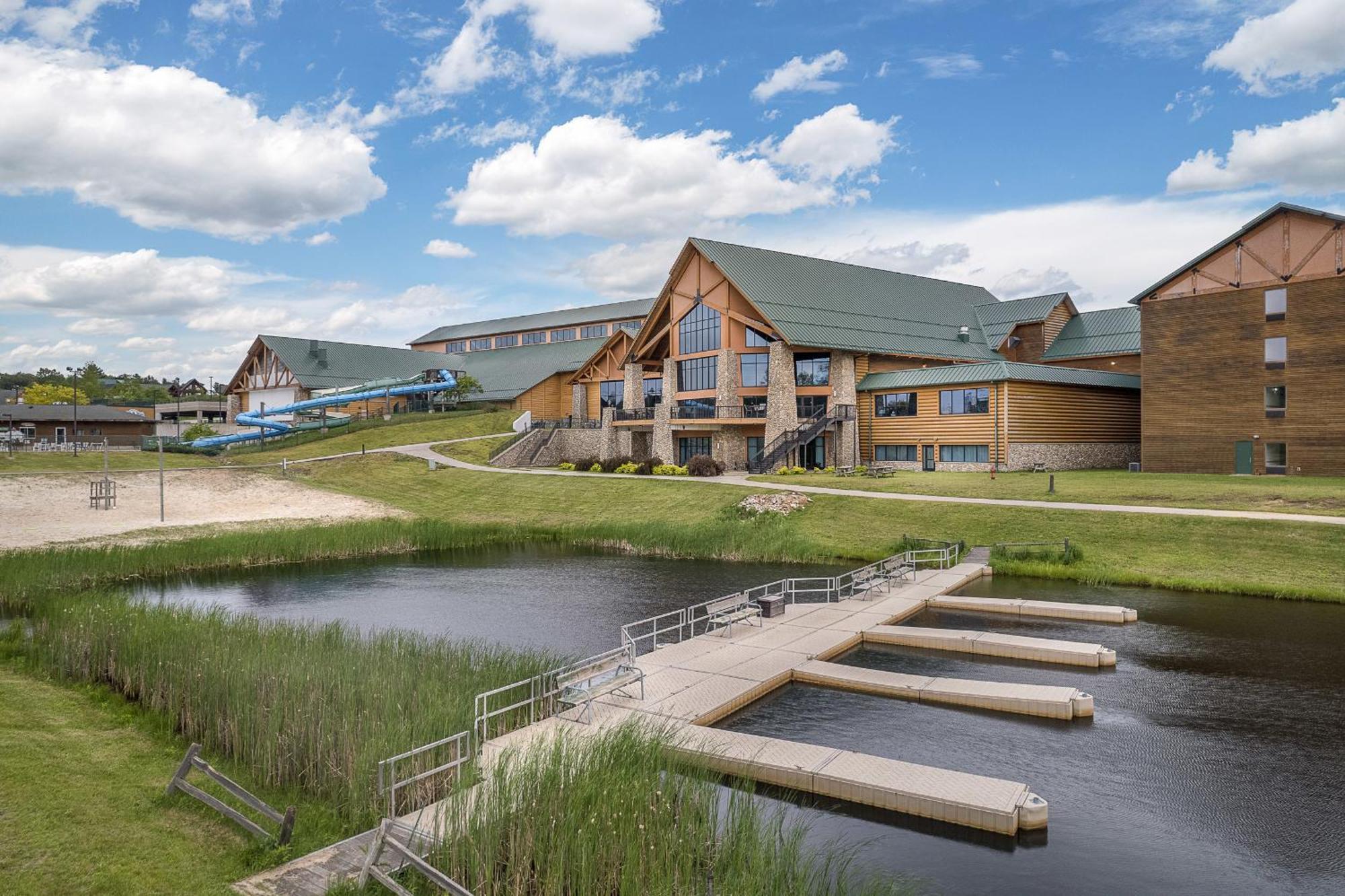 Three Bears Resort Waterpark Near Tomah Ascend Collection Warrens ภายนอก รูปภาพ